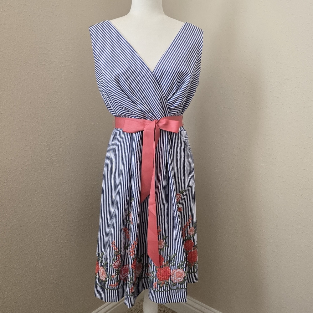 Madison Leigh Embroidered Off Shoulder Dress - EUC